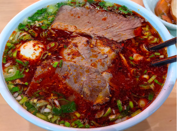 上海开兰州牛肉面前期投资店怎么样