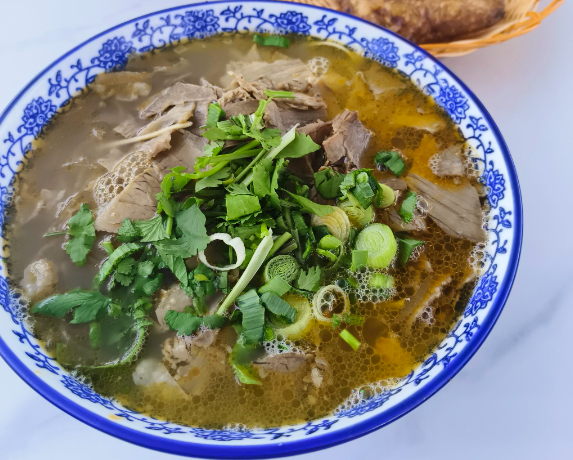 上海开个牛肉汤店要投资多少钱？全流程成本解析