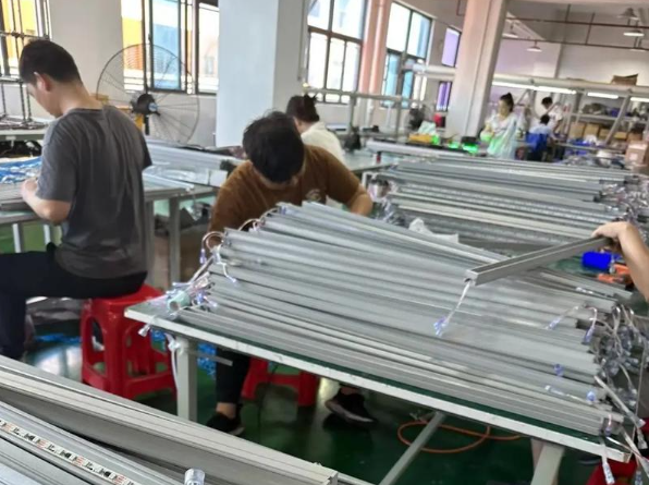 上海led灯具厂投资多少钱？上海LED灯具厂投资成本全解析