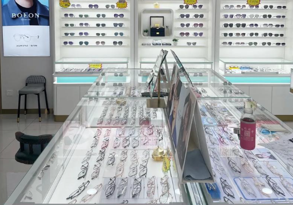 上海开眼镜实体店要投资多少店才能开