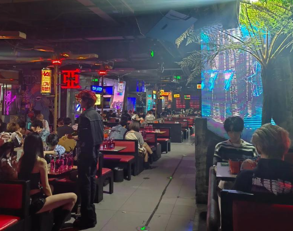 上海投资一个酒吧多少钱？投资成本构成