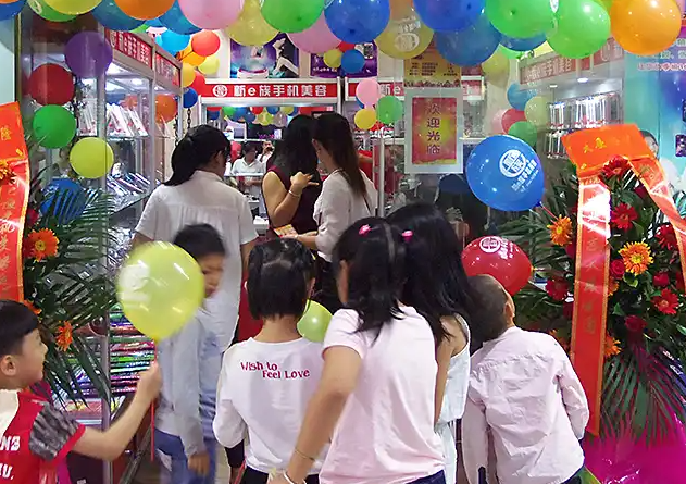 上海开手机美容创业店多少钱？从选址到盈利的实战指南
