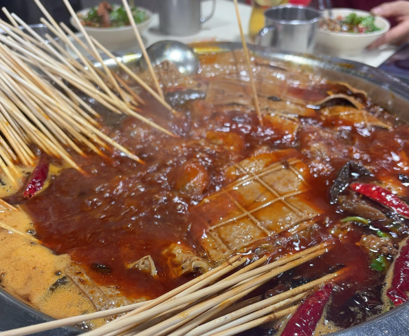 上海开一家串串店需要投资多少钱？核心成本项解析