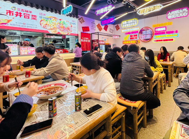 上海开家冒菜店投资多少？深度解析成本结构与盈利策略
