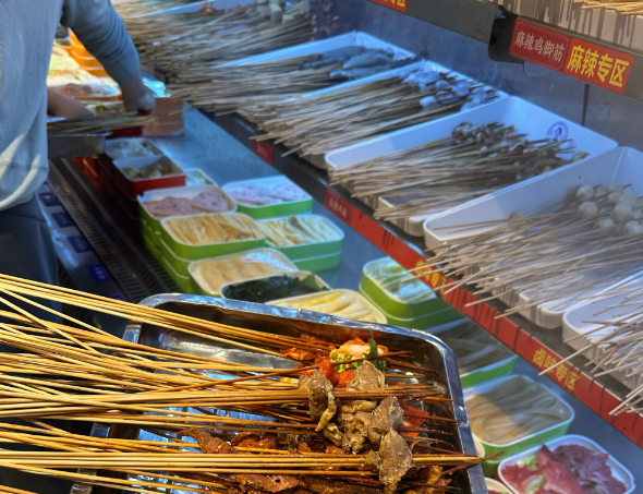 上海开个串串店需要多少钱投资？全方位成本解析