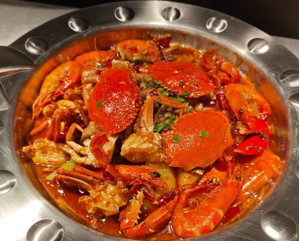上海肉蟹煲投资一家店需要多少钱？上海肉蟹煲投资成本全解析