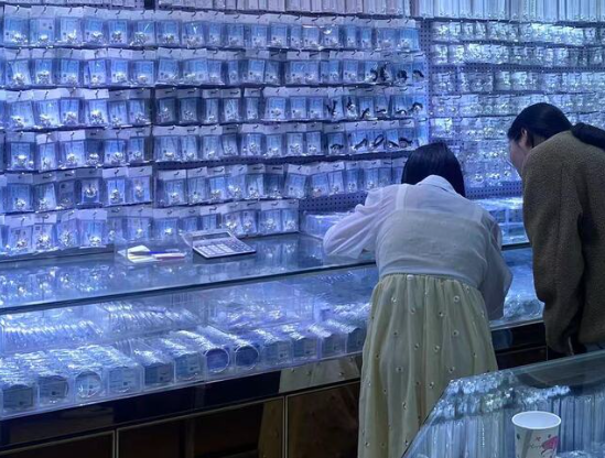 上海开一家银饰品店要投资多少钱？投资成本分析