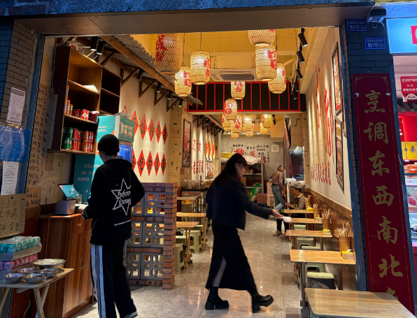 上海开家冒菜店投资多少？深度解析成本结构与盈利策略