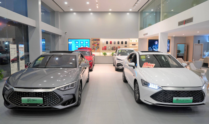 上海开一间新能源汽车店要投资多少钱