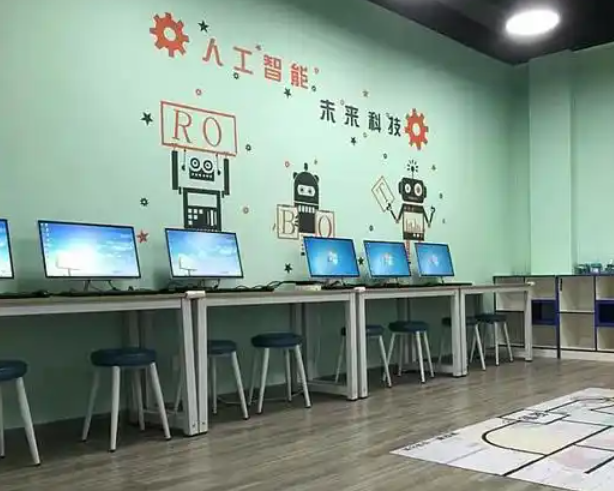 上海开个机器人培训要投资多少钱？全维度成本解析