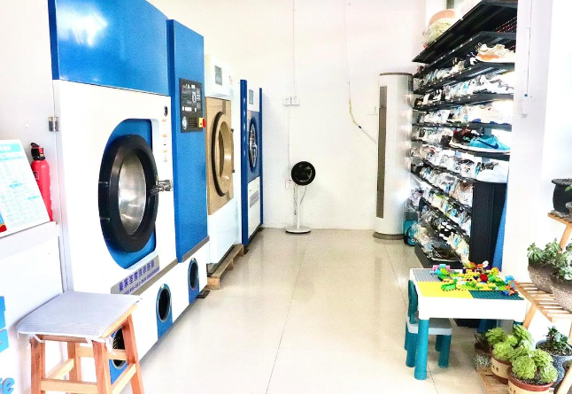 上海开一个小型干洗店得投资多少钱？核心成本构成