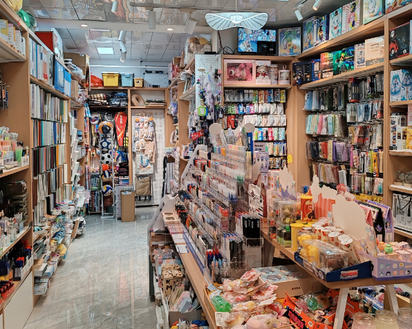 上海开一家小型文具店大概要投资多少钱