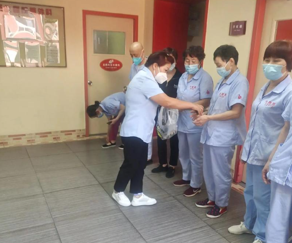 上海开一家护工公司需要投资多少钱店铺呢