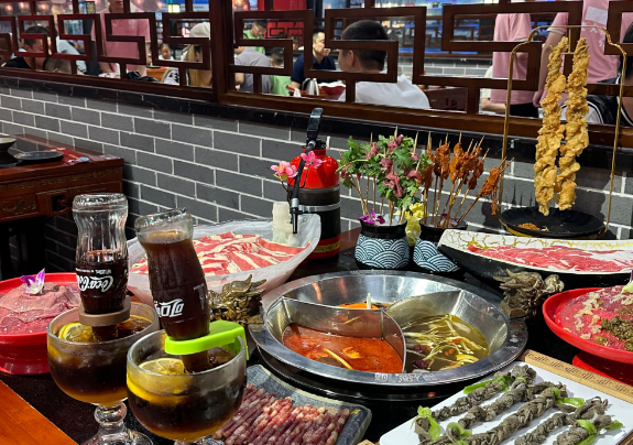 上海开在上海开一个火锅店预计投资多少店合适