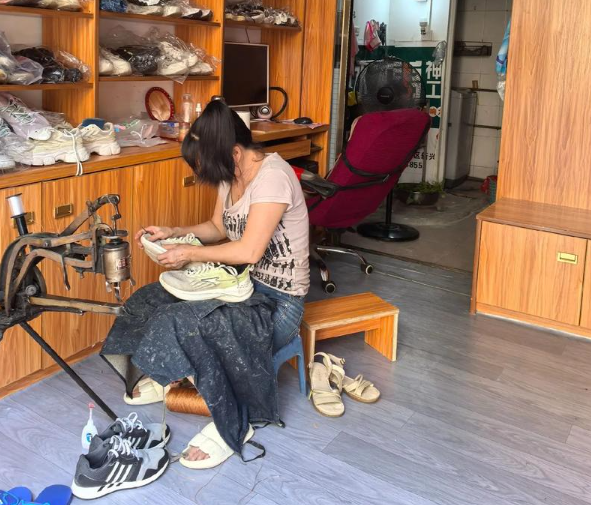 上海擦鞋店投资多少钱？上海擦鞋店投资全解析