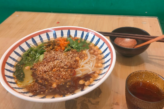 上海开个米线店要投资多少？全面解析成本构成