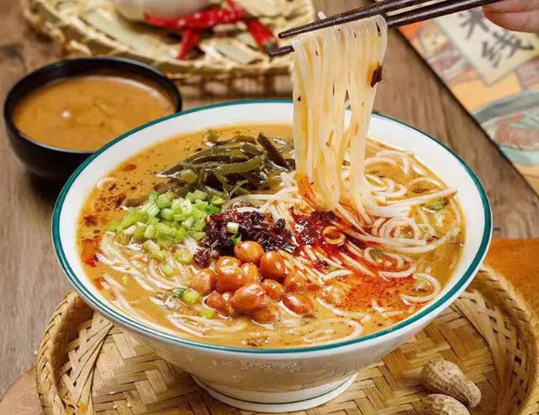 上海开个米线店要投资多少？全面解析成本构成