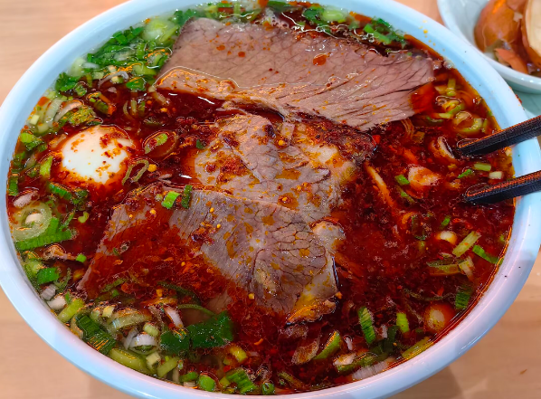 上海开兰州牛肉面前期投资多少钱？前期投资全解析