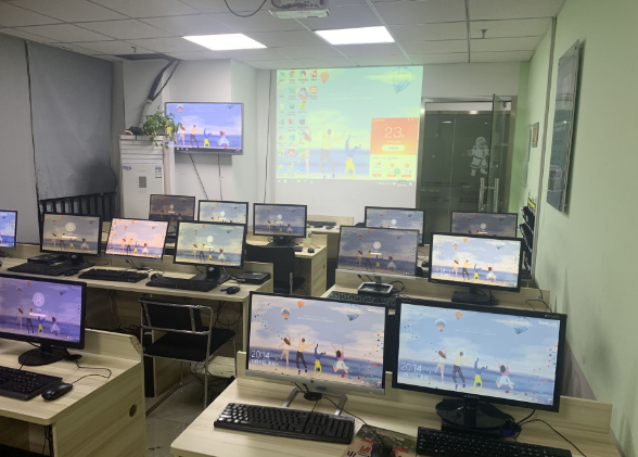 上海开上海培训it店要多少钱？上海开设IT培训店成本全解析