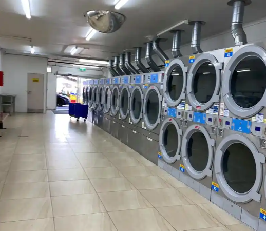 开个小型洗衣店要投资多少钱？深度解析与成本规划指南