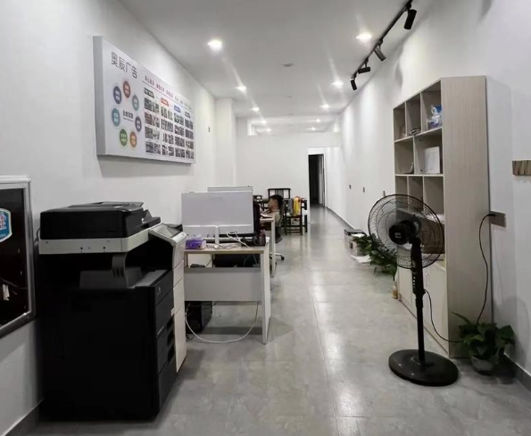 上海开上海品牌广告公司店铺要多少钱？从选址到运营的关键支出