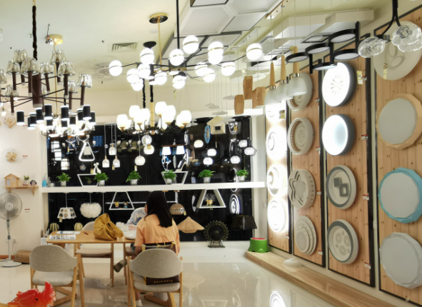 想开一个灯饰店需要投资多少钱？投资成本分析