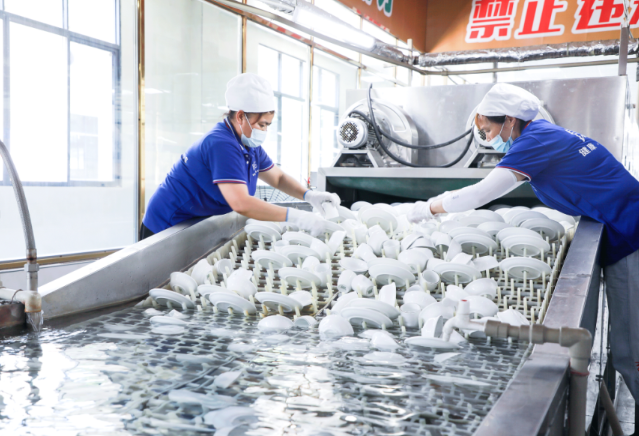 上海开上海消毒餐具店要多少钱？上海开消毒餐具店成本全解析
