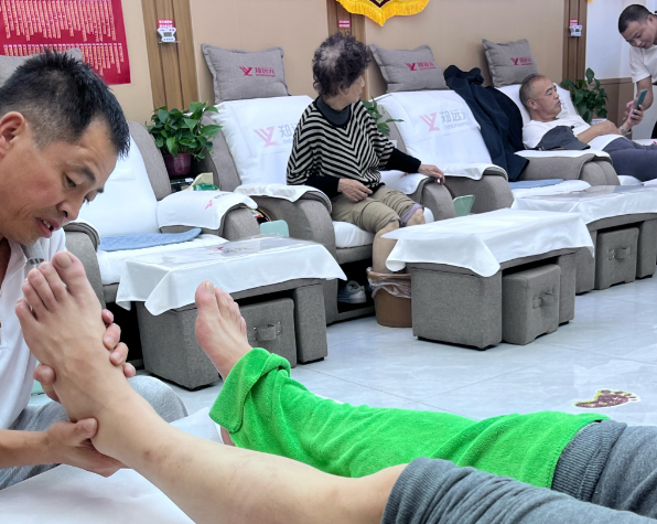 上海开上海修脚培训店要多少钱？上海开修脚培训店成本全解析