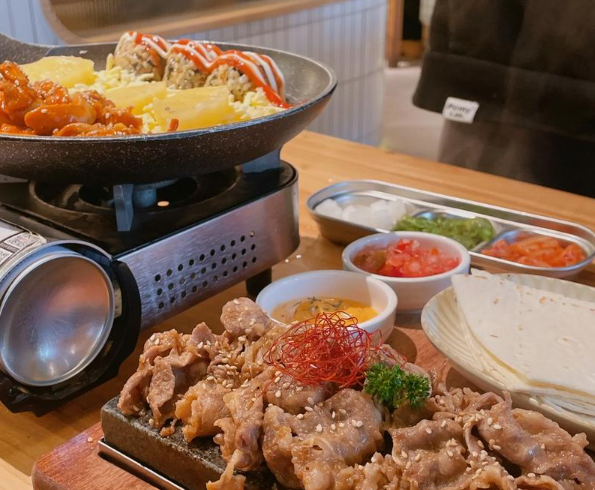 开韩国料理店投资多少？从选址到盈利的全流程解析