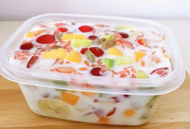开一家水果捞饮品店多少钱？全流程成本拆解与盈利指南
