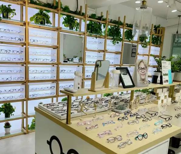 上海开眼镜店需要投资多少？上海开眼镜店投资指南