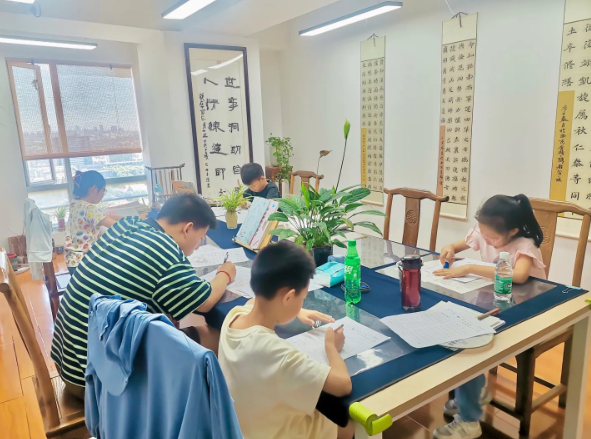 练字加盟多少钱？深度解析行业成本与投资回报
