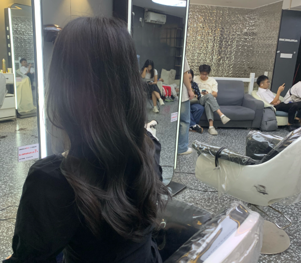 上海开去上海做美发怎么样店铺多少钱