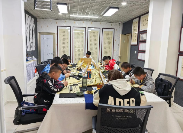 上海开个练字班赚钱吗店怎么样？深度解析市场前景