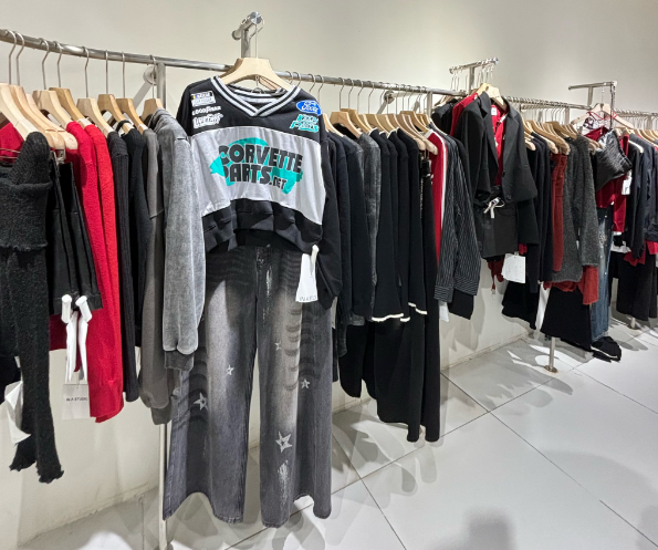 上海开韩国服饰店要多少钱