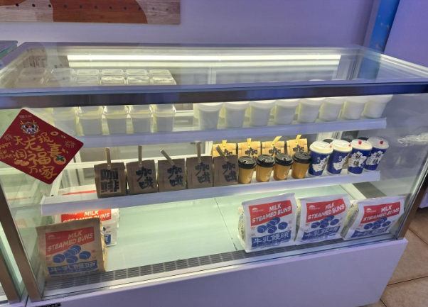 在上海开乳制品旗舰店赚钱吗？投资前景评估