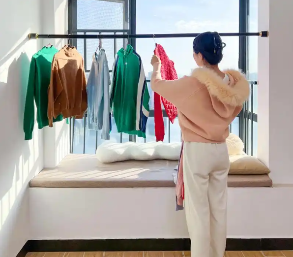 上海开上海窗外晾衣服店要多少钱
