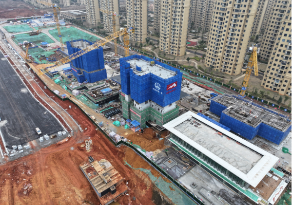 上海开地产开发店要多少钱？全面预算分析