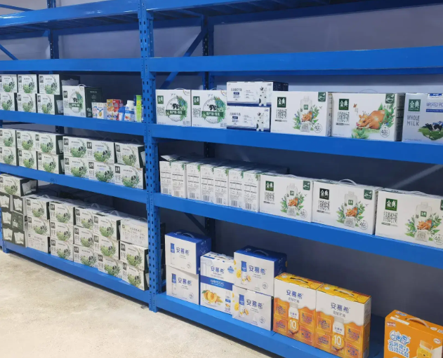 开牛奶批发店赚钱吗？市场前景分析