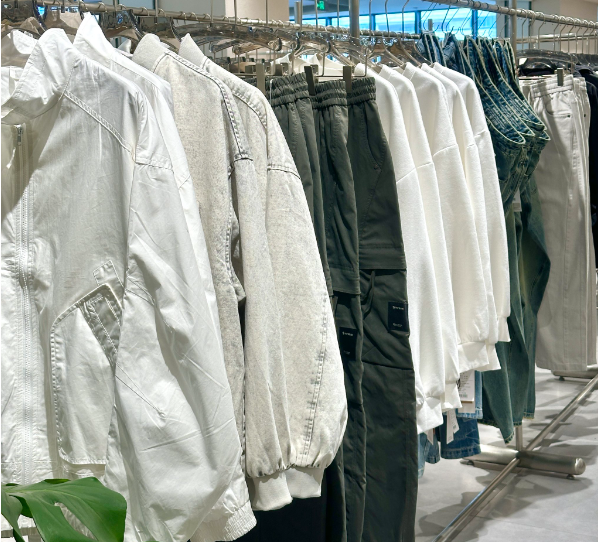 开服装店投资多少钱？2025年最新成本测算