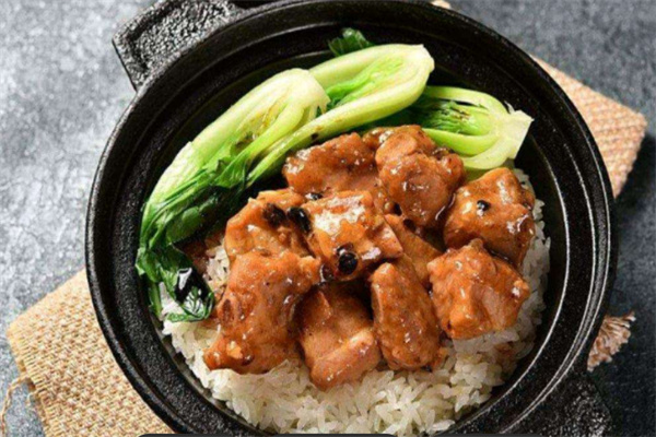 米萌仔煲仔饭