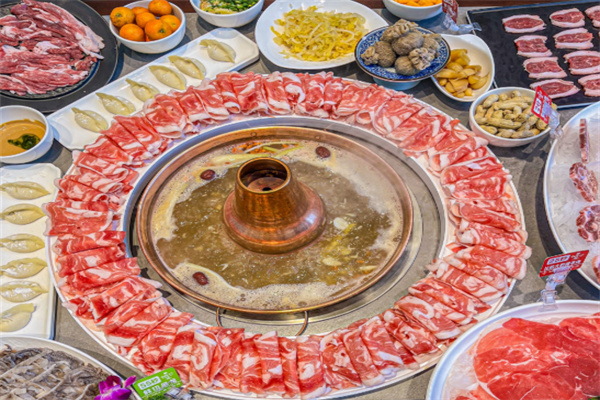 和泰鑫酸菜铜锅涮羊肉