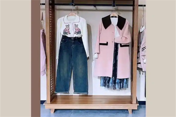纳色拉拉服装