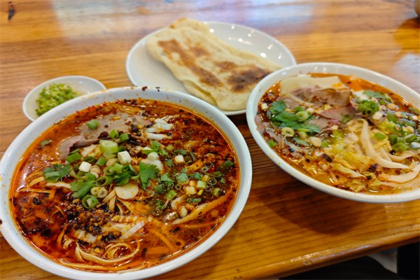 汤鲜丰淮南牛肉汤