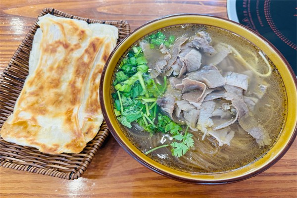 汤鲜丰淮南牛肉汤