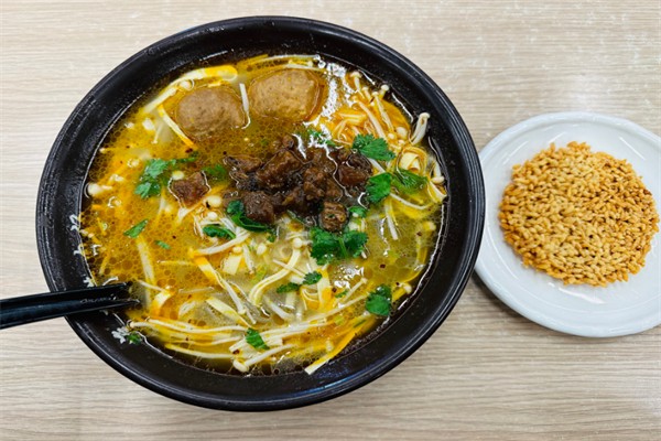 汤鲜丰淮南牛肉汤
