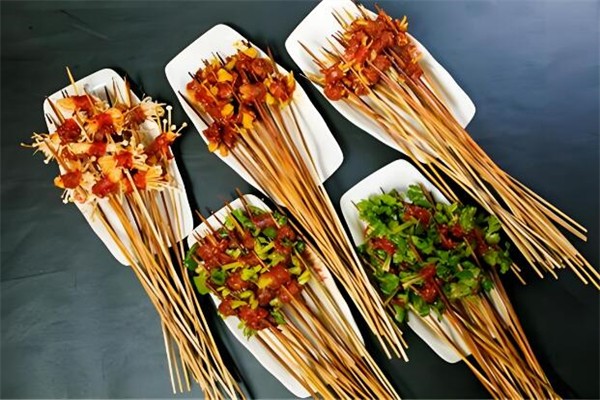 常串门两毛串串