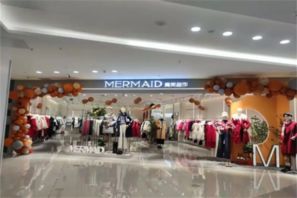摩美名作