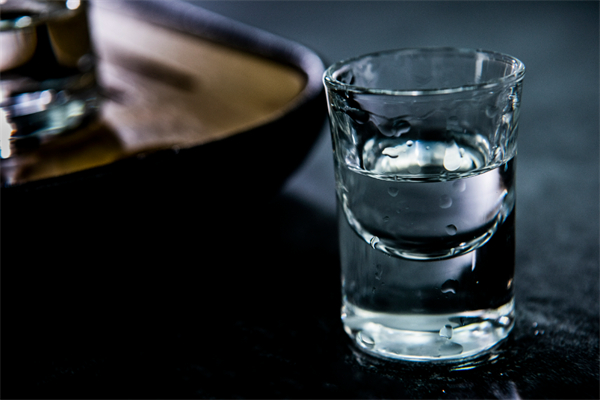 礼茅白酒