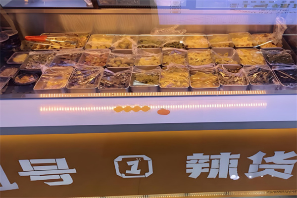 1号辣货鸭颈王卤味